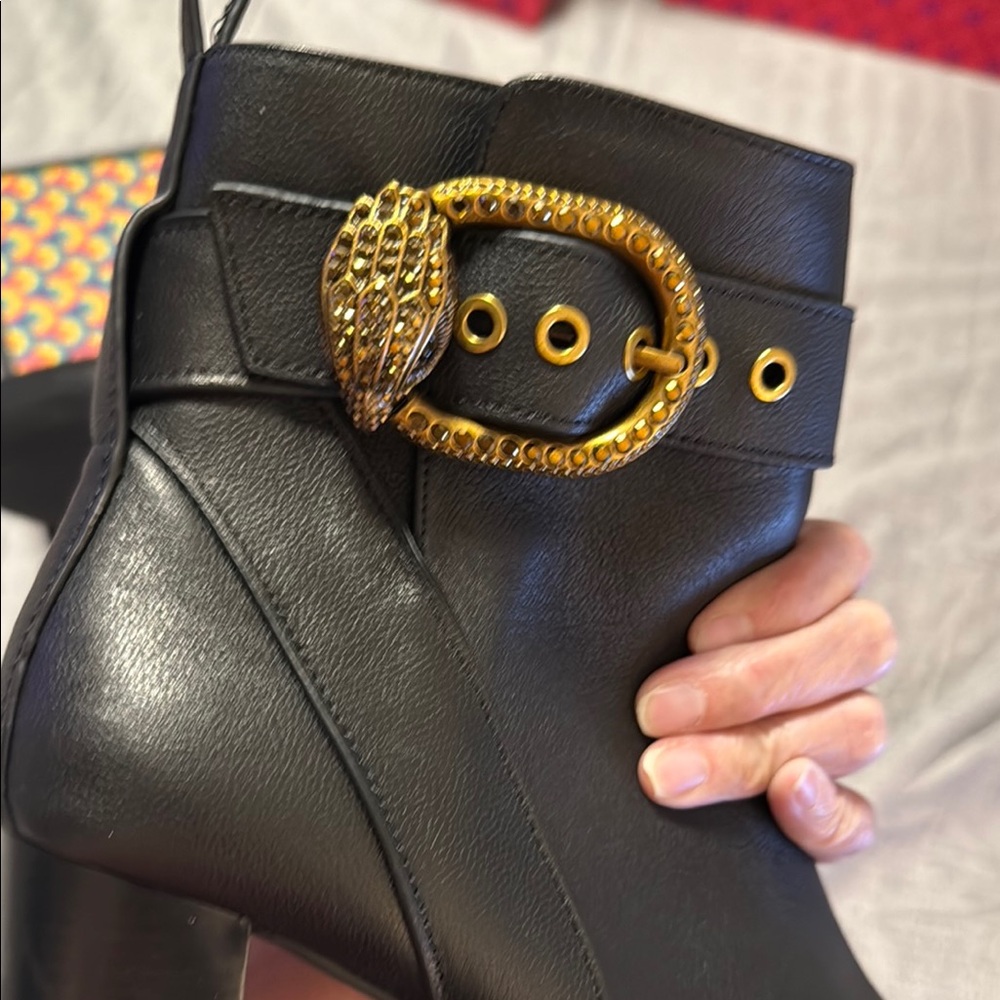 Kurt Geiger Black and Gold Ankle Boots Size 41 or 10 - Picture 5 of 14